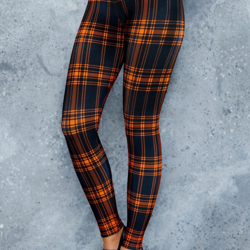 ISO! Orange tartan toasties.